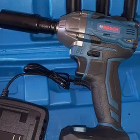 Boltowýor BOSCH. Makyta nabor.