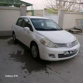 Nissan Versa 2010