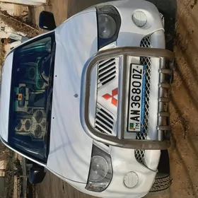 Mitsubishi L200 2008