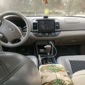 Toyota Camry 2005