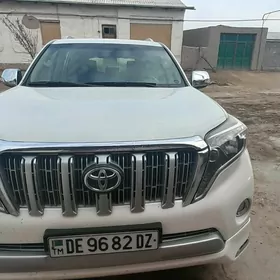 Toyota Land Cruiser Prado 2014