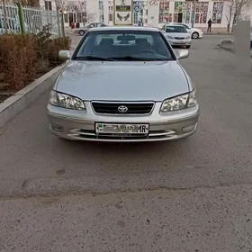 Toyota Camry 2000