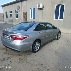 Toyota Camry 2015