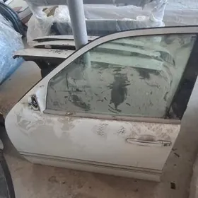 mercedes -Benz .210.