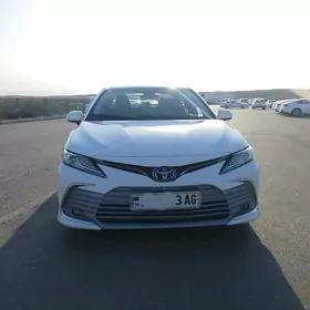 Toyota Camry 2020