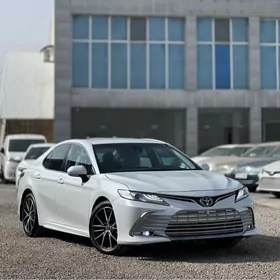 Toyota Camry 2023