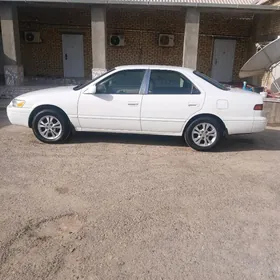 Toyota Camry 1998