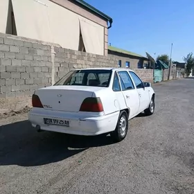 Daewoo Nexia 2001