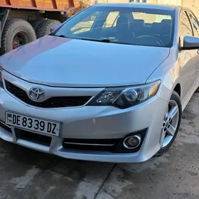 Toyota Camry 2013
