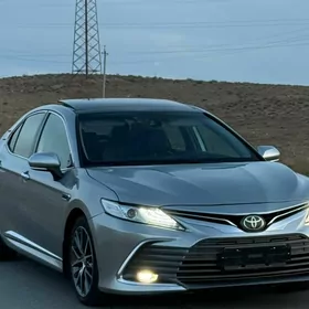 Toyota Camry 2020