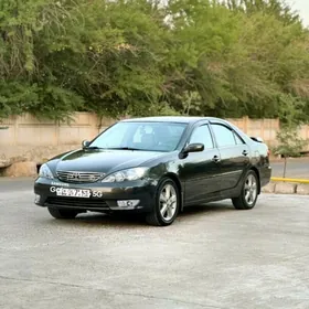 Toyota Camry 2004