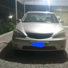 Toyota Camry 2005