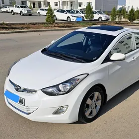 Hyundai Elantra 2011