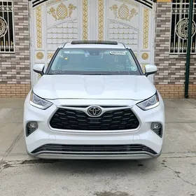 Toyota Highlander 2022