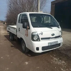 Kia Bongo 2013