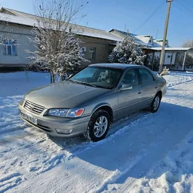 Toyota Camry 2000