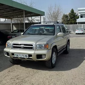 Nissan Pathfinder 2000