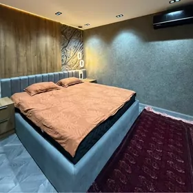 5 мкр 2 комнаты 1 этаж Евро