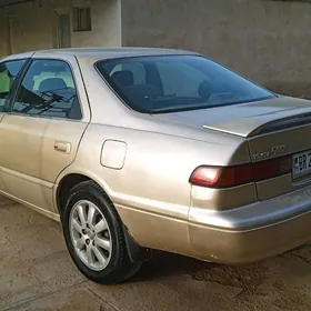 Toyota Camry 1998