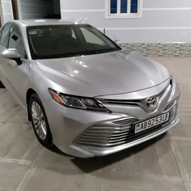 Toyota Camry 2020