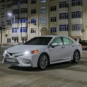 Toyota Camry 2020