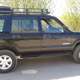 Isuzu Trooper 1999
