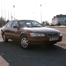 Toyota Camry 2000