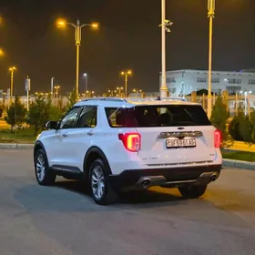 Ford Explorer 2023