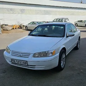 Toyota Camry 1999