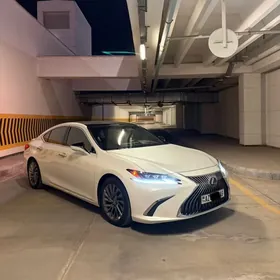Lexus ES 350 2019