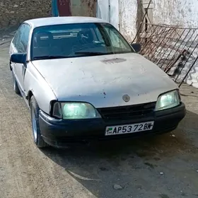 Opel Omega 1990