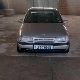 Opel Vectra 1990