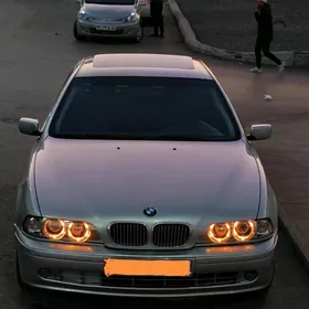BMW E39 2002