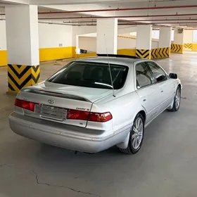 Toyota Camry 2000