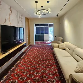 Satlyk Mir1 1etaž 3kom+padwal