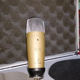 mikrafon, ipad, kolonka