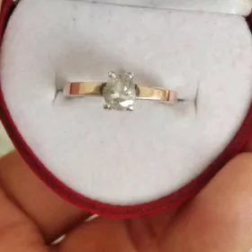 Gulakhalka gyzyl 8 karat