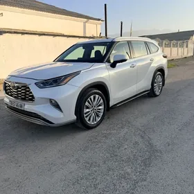 Toyota Highlander 2024