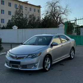 Toyota Camry 2013