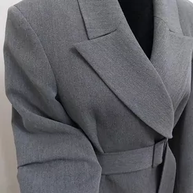 Kastýum brýuk zenskiý