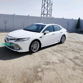 Toyota Camry 2018