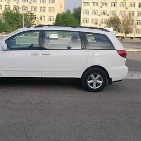 Toyota Sienna 2004