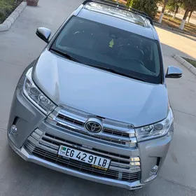 Toyota Highlander 2018