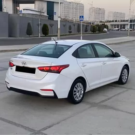 Hyundai Accent 2022