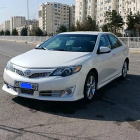 Toyota Camry 2013