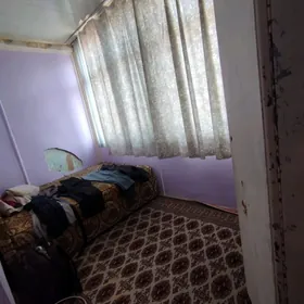 Срочно 2 мкр 3/3 этаж 1 ком