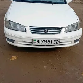 Toyota Camry 1999