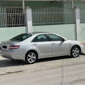 Toyota Camry 2011