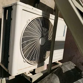 Кондиционер HUNDAI