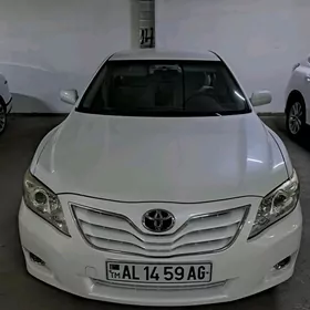Toyota Camry 2010